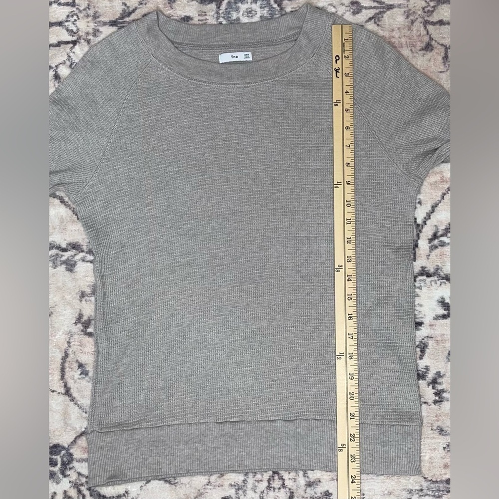 Aritzia TNA Andrews Waffle Knit Thermal Gray Size XXS - Picture 4 of 7